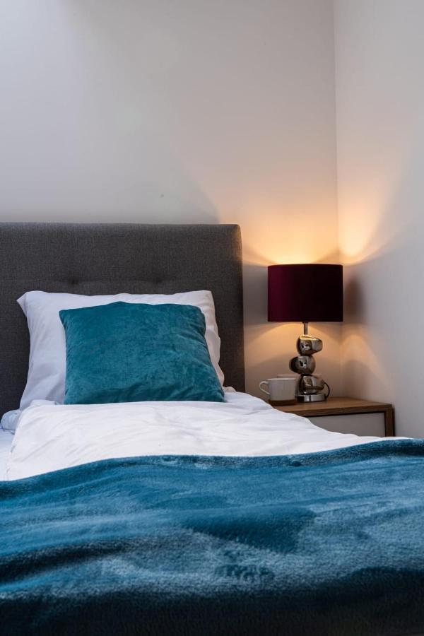 Dwor Apartment *